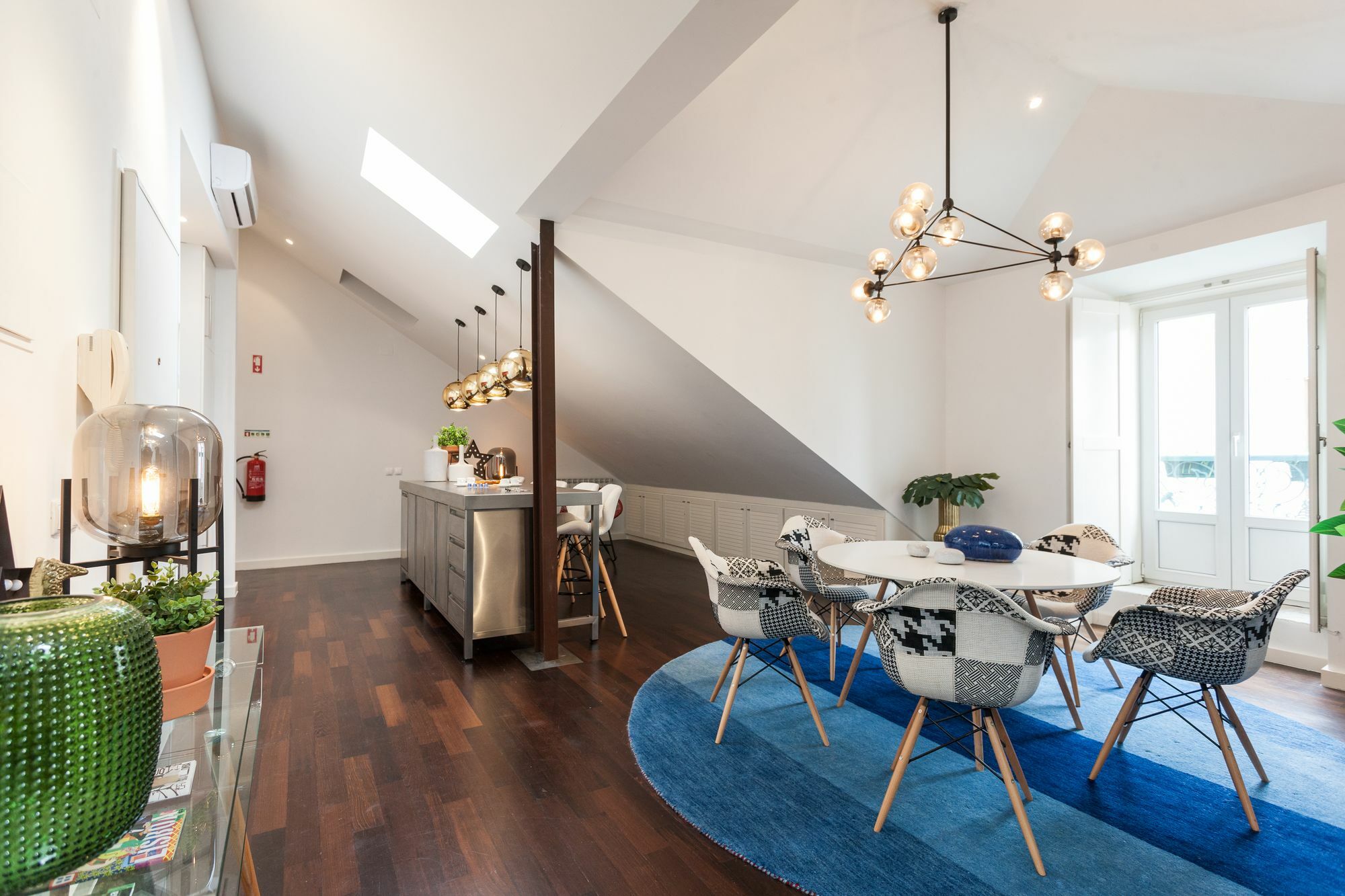 Casa Da Barroca: Spacious A-location Designer Loft Apartment *